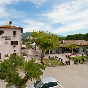 Village 3* Assisi